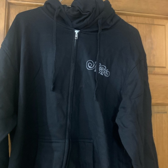 Heart Official Concert Tour Hoodie - Picture 5 of 8